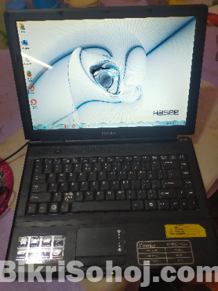 Premier 14''led laptop for sell